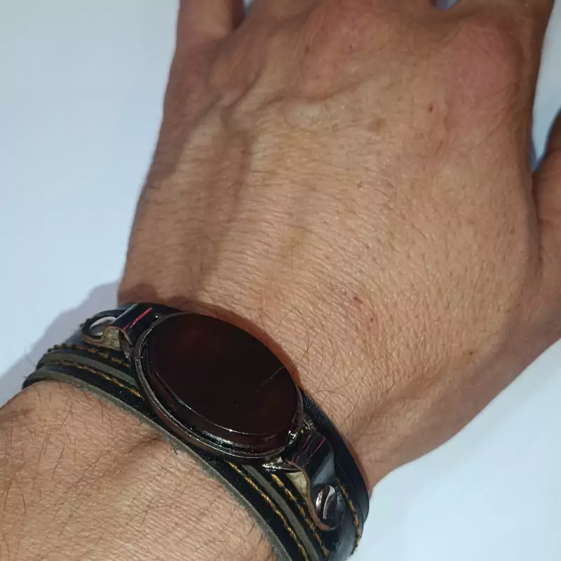 دست بند چرم  نگین عقیق